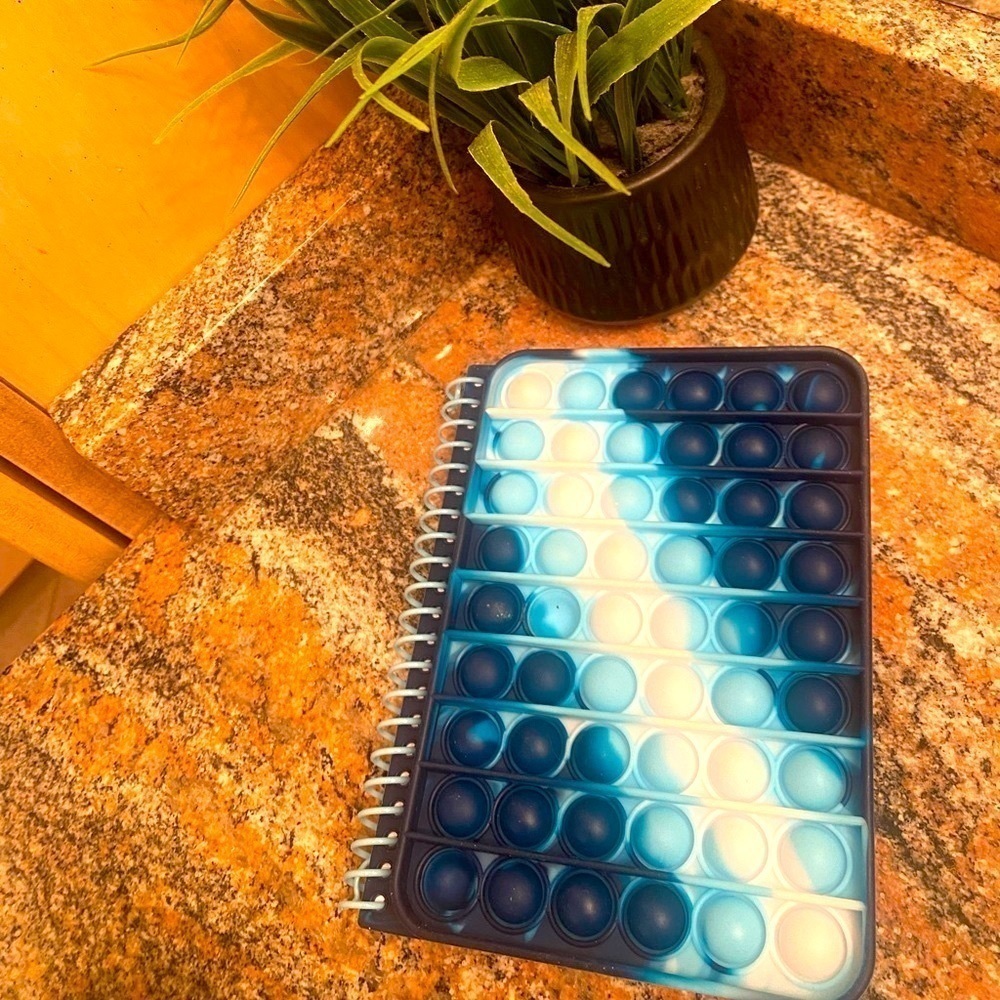 Pop It notebook - Picture 2 of 4